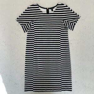J. Crew Short Sleeve Striped Scoop Neck Dress Black + White Sz S - no fabric tag